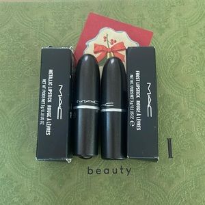 4 Mac lipsticks reserved for @b8961001